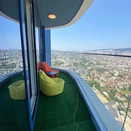 Luxury Sea Views Close The Airport شقة *